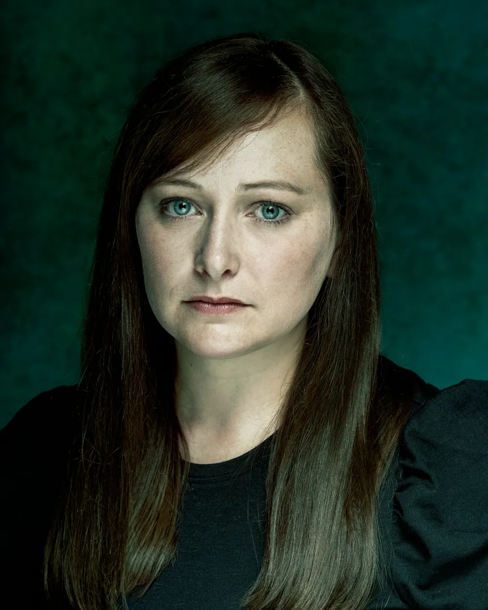 Actor headshot of Nikki
