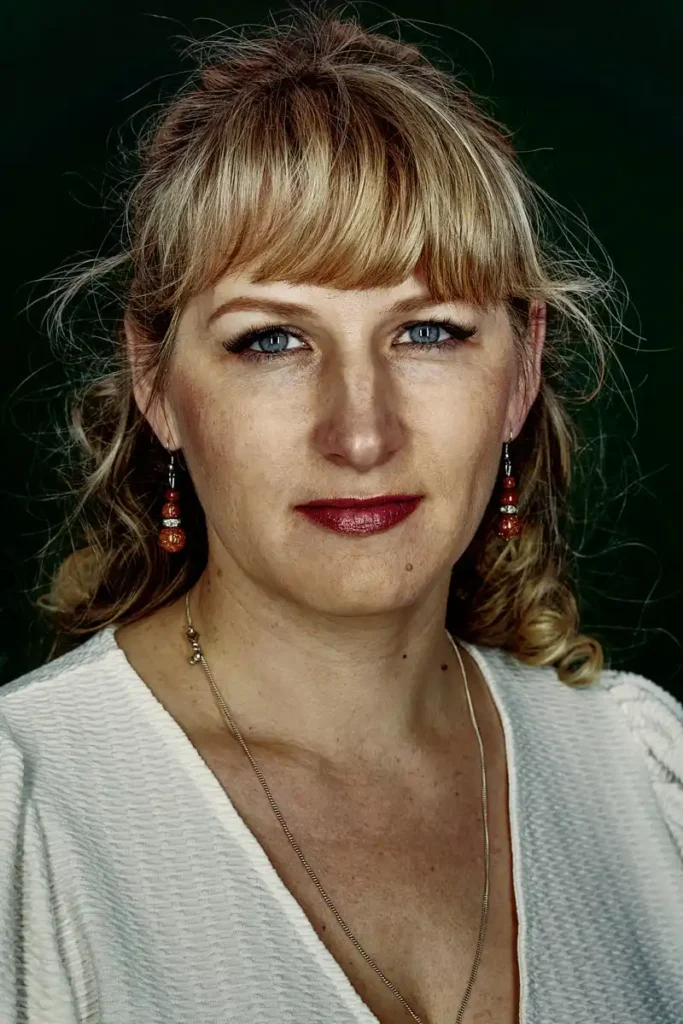 Faces of Resilience: A photography exhibition supporting Ukrainians displaced by the war.